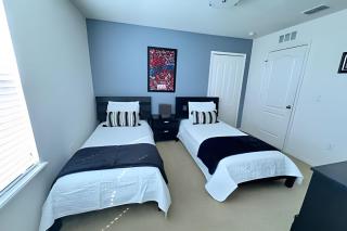 New to Market Spacious Private Pool Retreat - 4