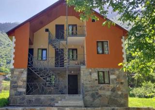 Guest House Gulba - Mestia - 0