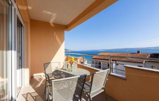 Stunning Apartment In Duce With Sea View - Duće - 2