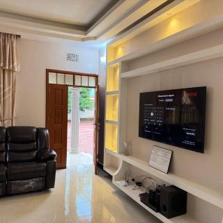 Mercy Residence - Uru - 9