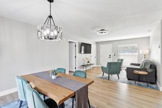 Luxury getaway, relax, and recharge! - Spring Hill - 4