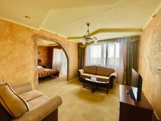 Intourist-Zakarpattia Hotel - Uzhhorod - 7
