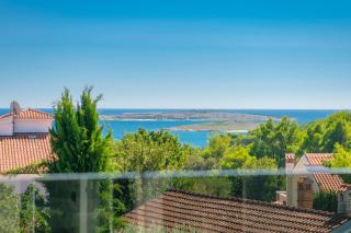 Villa K with Rooftop Jacuzzi, Sea View and Private Gym - Premantura - 7