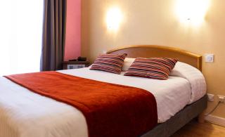 Hotel Cheval De Bronze - Remiremont - 3