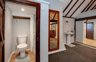 Elizabethan Farmhouse with Private Woods and Hot Tub - West Langdon - 1