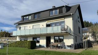 Yn e Homeie - Baar - 2