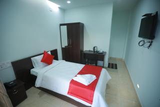 Premier Tourist Home - Kunnamkulam - 8