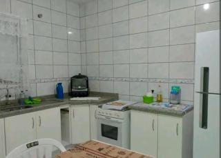 Casa a meia quadra do mar lugar tranquilo próximo a tudo - Matinhos - 1