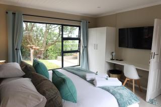 Weaver Lane Country Escape - The Rustic Mongoose - Gqeberha - 4