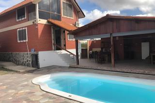 Casa com piscina aquecida - Gravatá - 4