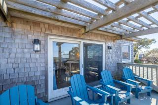 Waz Up Beaches - Sanderling - 4