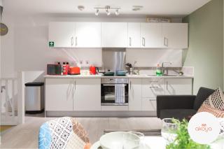Stunning Central Wakefield Gem with Free Parking - Ideal for All Guests! - 3