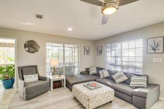 Bayfront Haven Group Getaway in Milton! - Milton - 6