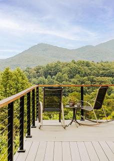 Serenity Now Luxe Deck, Views Pool Access - Young Harris - 0