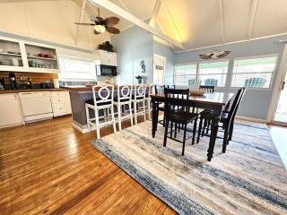 Oceanfront Beach Cottage - Pool, Private Beach Access, Sleeps 12 - Cocoa Beach - 5