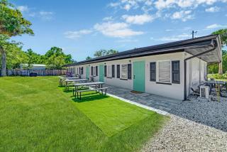 Fishing-Friendly Getaway - Big Groups - Firepit, BBQ, Parking - Homosassa - 6