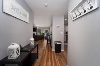 PARKVIEW BAY 212 - 6