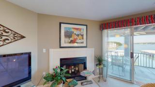REGATTA BAY 404B - Four Seasons - 8