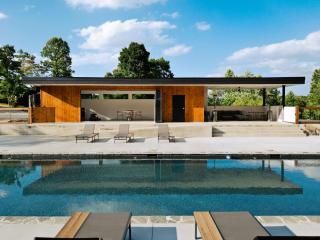Serenity Now Luxe Deck, Views Pool Access - Young Harris - 6