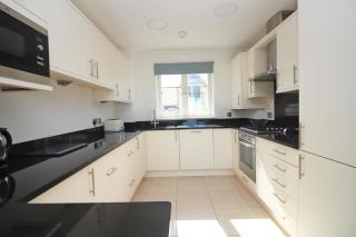 BY THE BEACH, The Quies, Beach House - St Merryn - 4