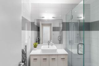 Penthouse and Panoramic Views - 1