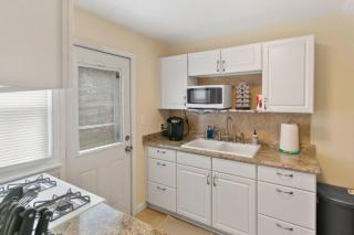 Downtown Libertyville Duplex Near Naval Base - Libertyville - 6