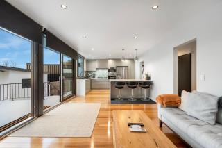 Meticulously Upgraded Home with Valley Views - Lenah Valley - 0