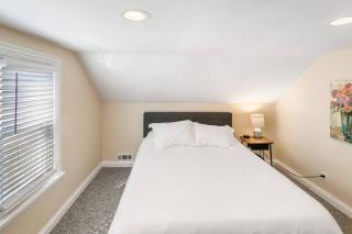 Home with Garage in DT Libertyville Near Naval Base - 1