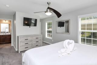 Saluda Shores Sleeps 11 - Lake Murray Shores - 0