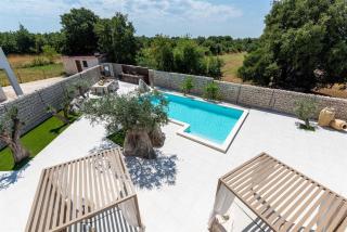 Luxury Villa Anton by Kompas Villas - Galižana - 8