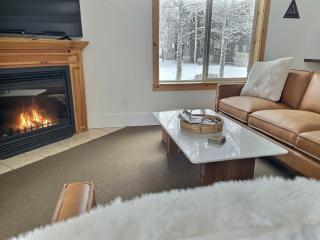 Large Modern Driggs Home with Game Room and Jacuzzi! - Driggs - 4