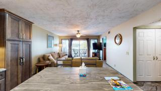 GOLDEN REEF - Osage Beach - 1