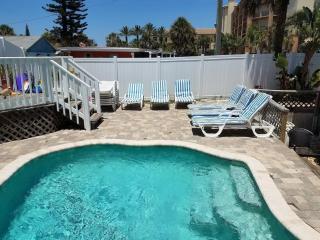 Oceanfront Beach Cottage - Pool, Yard, Private Beach Access, Sleeps 12 - Cocoa Beach - 3