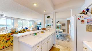 EVERGREEN 209 - Sunrise Beach - 2