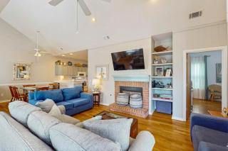 Trudy's Treasure - Tybee Island - 6