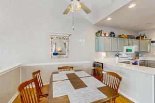 Trudy's Treasure - Tybee Island - 3