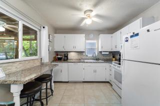 LOTO BREEZE - Sunrise Beach - 2