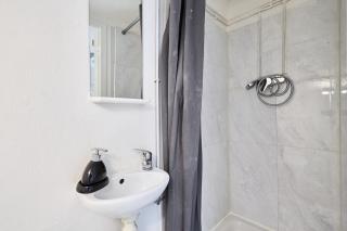 Le Petit Brossolette - T1 - 500m2 gare centre - 6