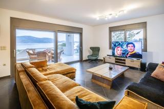 The Pearl of Salamina, a stylish seaside retreat - Salamina - 0