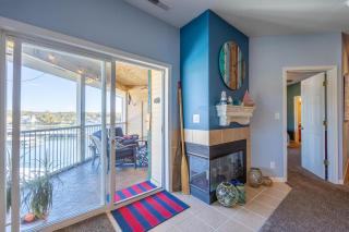 BRISTOL BAY 369 - Four Seasons - 6