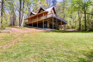 Mtn-View Retreat with Covered Porch in Dahlonega! - Dahlonega - 9
