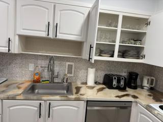 Beachfront one bedroom in the Tides in Hollywood - 1