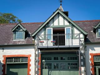 Coach House - 9