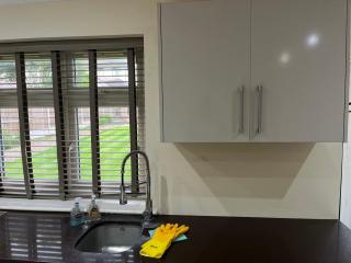 One Bedroom Bungalow in Private Garden - Chigwell - 5
