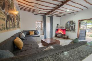 Cozy house 140 sqm with pool - Praia de Diani - 0