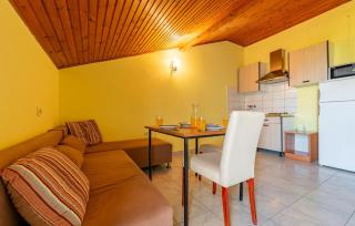 Gorgeous Apartment In Povljana With Wifi - Povljana - 8
