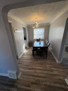 Cozy Euclid Home Near Lakefront - Euclid - 1