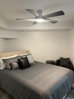 NEW Quiet Intwn Apt WITH Private Entry, Bath & Patio - Atlanta - 3