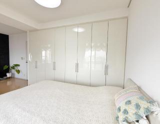 Luxury 3 Bedroom Namba Skyscraper - 400 ft High & 300 sq ft Wrap around Balcony - 112 sq meters - 1,200 sq ft - Parking - 180 degrees city views - 2024 Toyota Voxy can be packaged with - Osaca - 7