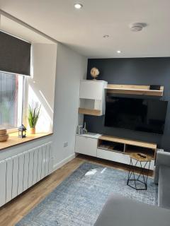 51 Innes Street Apartment - 1